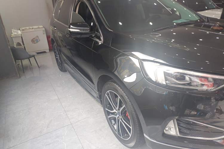 Used Ford Edge 2020 EcoBoost 245 Two-Wheel Drive Titanium 7-Seater
