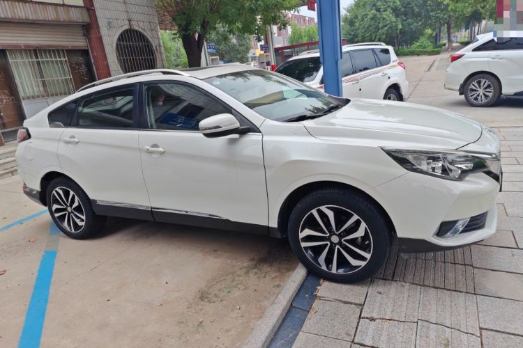 Used Venucia T90 2017 2.0L CVT Smart Edition
