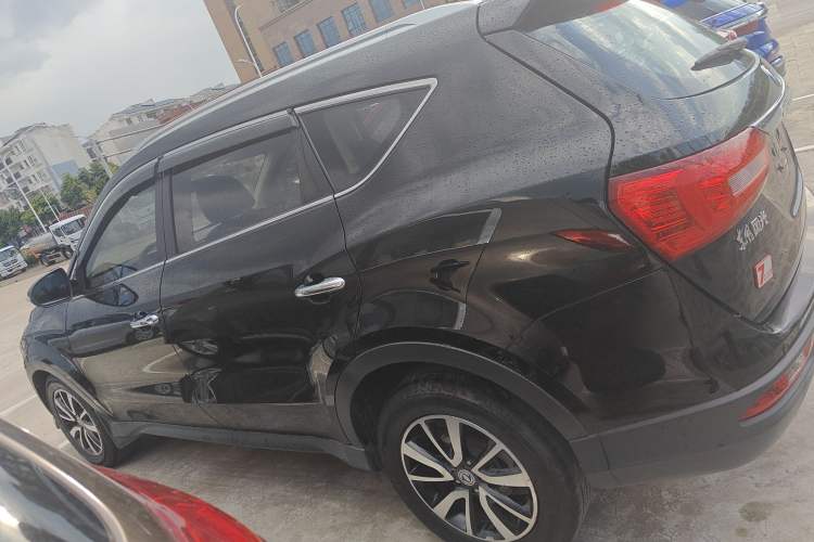 Used Dongfeng Fengon 580 2017 1.5T CVT Luxury Model
