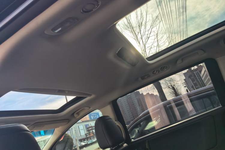 Used Honda Elysion 2016 2.4L Style Edition
