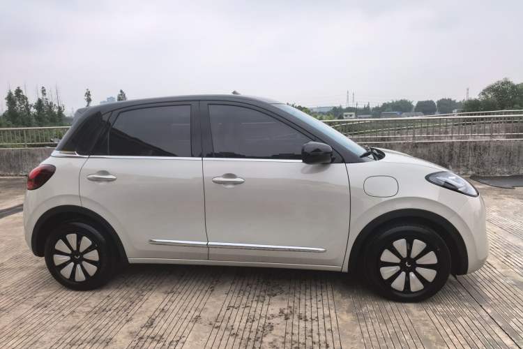 Used Wuling Bingo 2024 333 km Enjoyment Version
