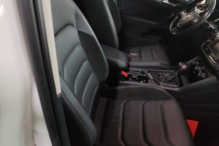 Used Volkswagen Tiguan L 2017 330TSI Automatic Two-Wheel Drive Luxury Edition
