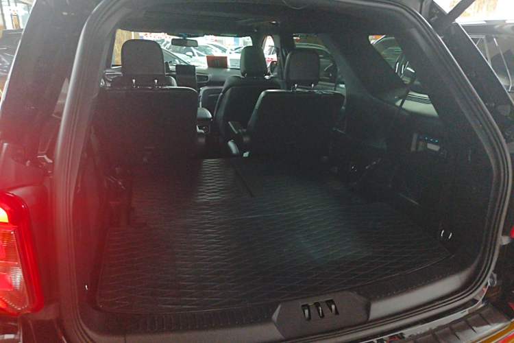 Used Ford Explorer 2020 EcoBoost 285 4x4 Sport Edition ST-LINE 6-Seater
