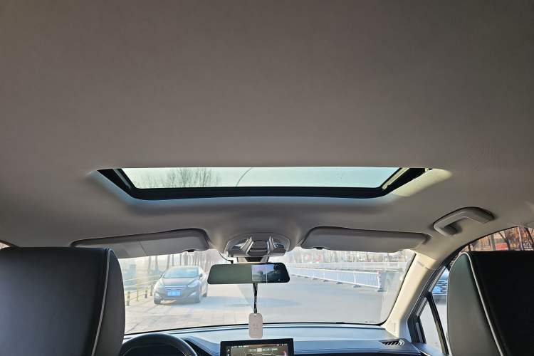 Used Wuling Jiachen 2022 1.5T CVT Deluxe Flagship Edition