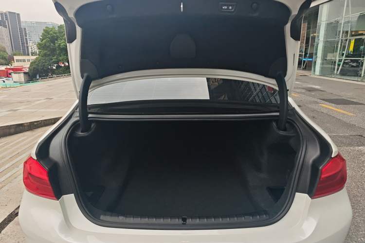 Used BMW 5 Series 2020 530Li Luxury Edition Premium Package
