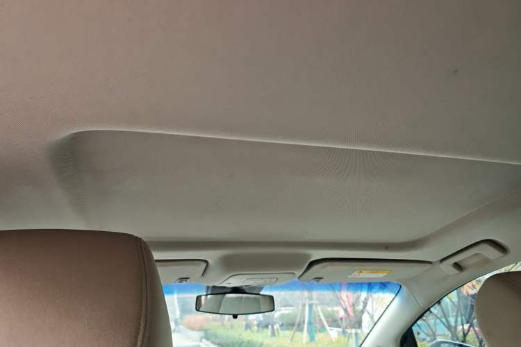 Used Buick GL8 2023 Land Executive Class Comfort Model