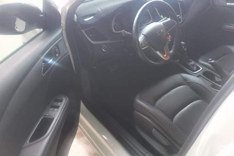 Used Chevrolet Monza 2020 Light Hybrid RS 330T Automatic Comfort Edition
