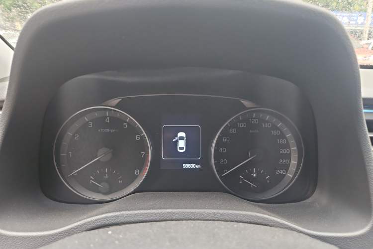 Used Hyundai Elantra 2016 1.6L Automatic ZhiXuan – Elite Version
