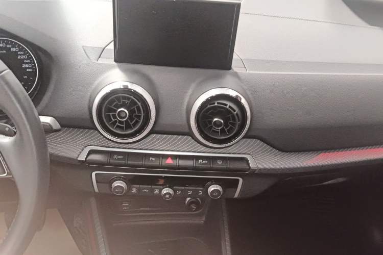 Used Audi Q2L 2022 35 TFSI Fashionable and Elegant Model
