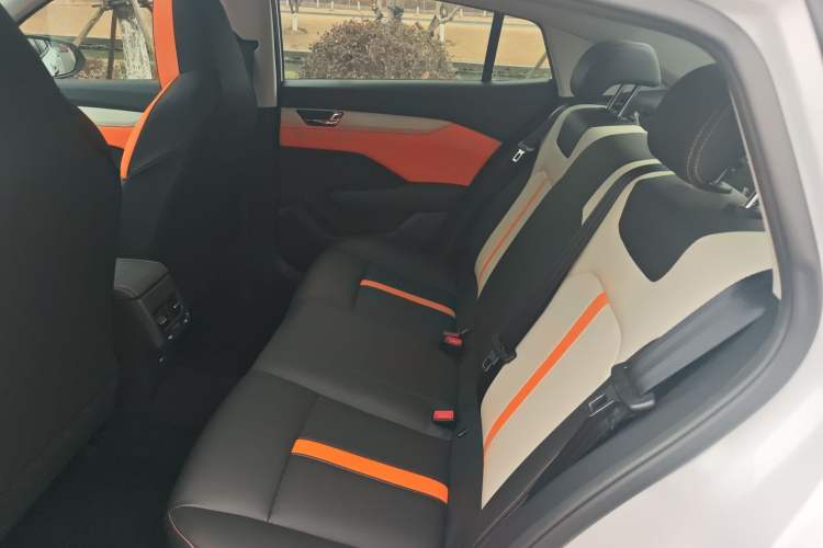 Used Dongfeng Aeolus Yixuan 2023 Mach Edition 1.5L Automatic Chasing Shadow Version
