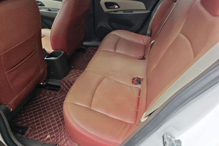 Used Chevrolet Cruze 2015 1.5L Classic SE MT
