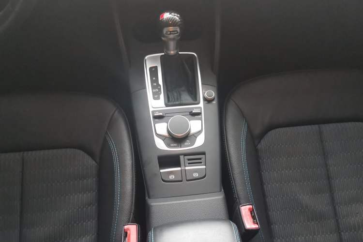 Used Audi A3 2017 Limousine 35 TFSI Fashion Model
