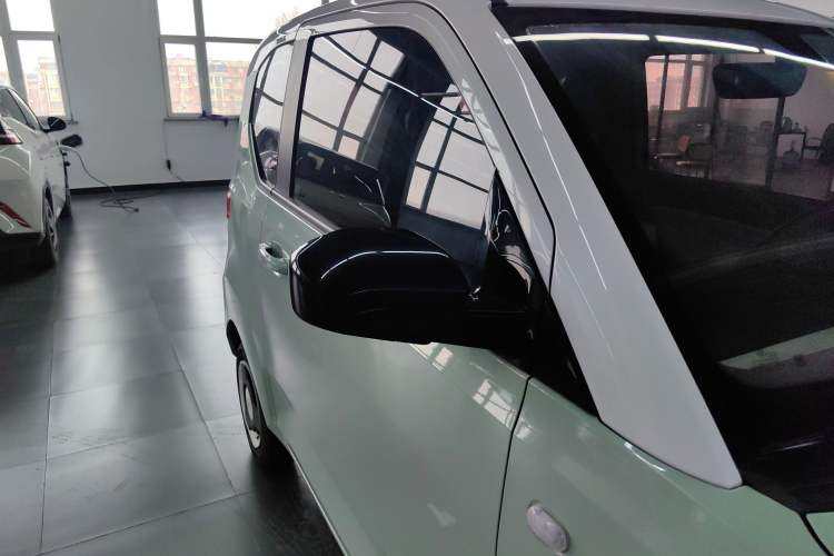 Used Wuling Hongguang MINIEV 2021 Macaron Premium Model – Lithium Iron Phosphate
