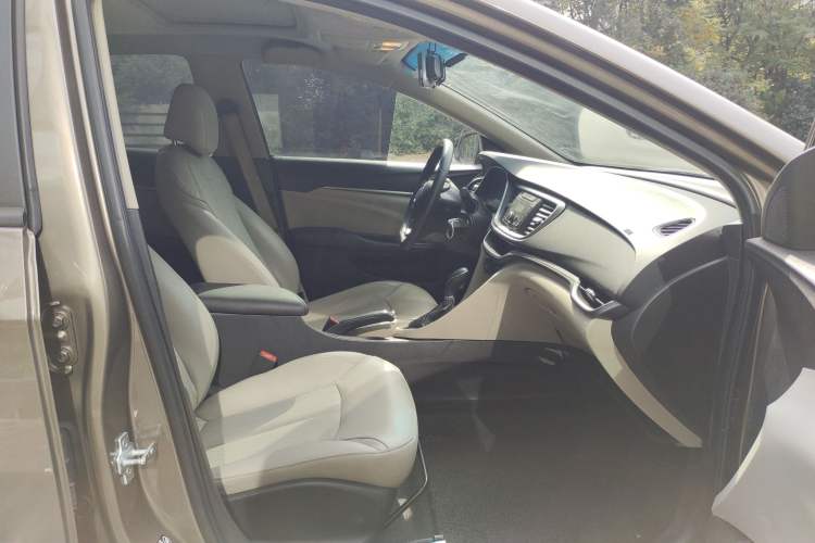 Used Buick GT 2017 15N Automatic Elite Version
