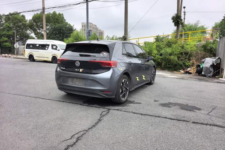 Used Volkswagen ID.3 2022 Active Pure Intelligent Enjoyment Edition
