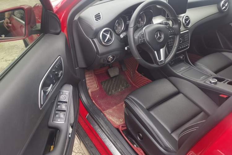 Used Mercedes-Benz GLA 2016 GLA 220 4MATIC Fashion Edition
