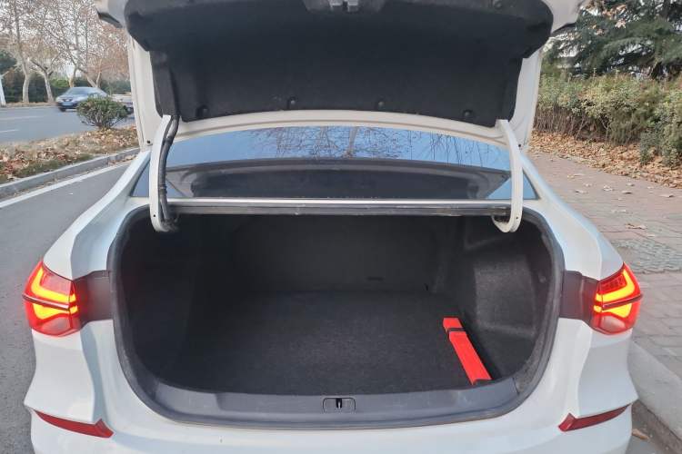 Used Chevrolet Monza 2019 RS 330T Automatic Comfort Edition China VI Standard