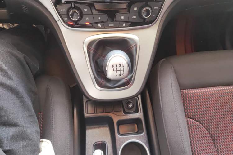 Used Haval M6 2017 1.5T Manual Two-Wheel Drive Urban Version
