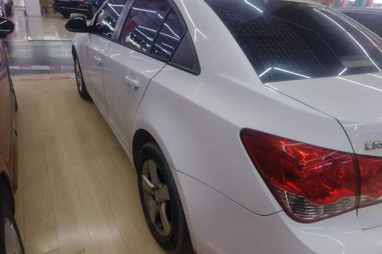 Used Chevrolet Cruze 2013 1.8L SE AT
