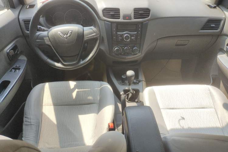 Used Wuling Hongguang 2020 1.2L S Base Model China VI LSI