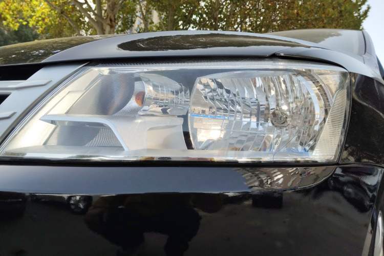 Used Volkswagen Santana 2015 1.6L Automatic Fashion Edition
