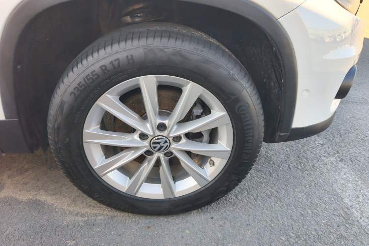 Used Volkswagen Tiguan 2012 2.0 TSI Automatic All-Wheel Drive Flagship Edition