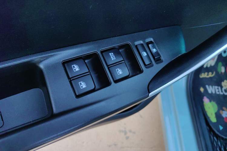 Used Oshan Benni E-Star 2022 Qingxin Edition Colorful Model Lithium Iron Phosphate