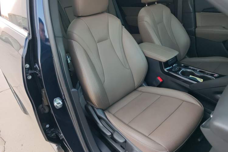 Used Buick Envision 2021 Encore Plus 652T Five-Seat Luxury Model
