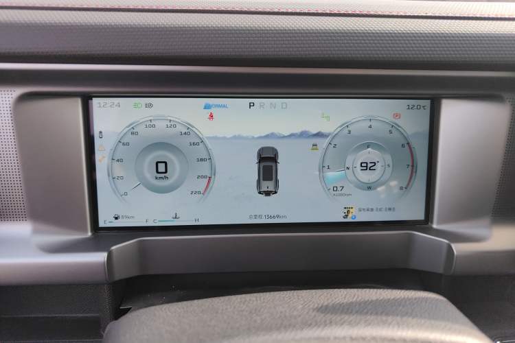 Used JETOUR Traveler 2023 2.0T All-Wheel Drive CrossPRO+
