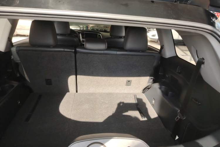 Used Toyota Highlander 2018 2.0T Four-Wheel Drive Prestige Version 7 Seats China VI Standard
