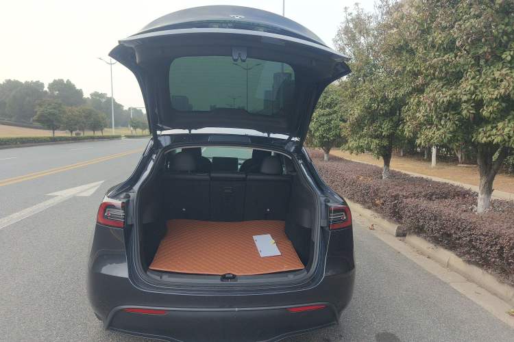 Used Tesla Model Y 2024 Rear-Wheel-Drive Version