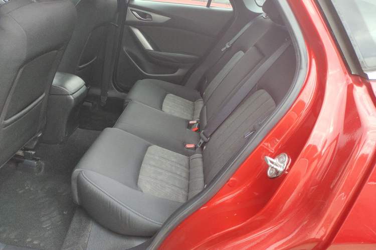 Used Mazda CX-4 2018 2.0L Automatic Two-Wheel Drive Blue Sky Dynamic Version China V Standard
