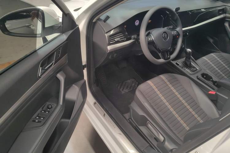 Used Volkswagen Lavida 2021 1.5L Automatic Vision Edition
