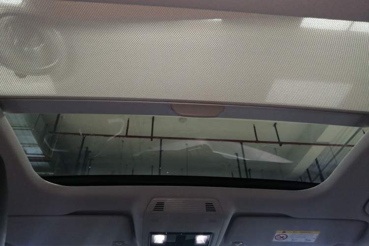 Used Volkswagen Lamando 2024 Lavida L 280TSI DSG Cool & Spicy Edition
