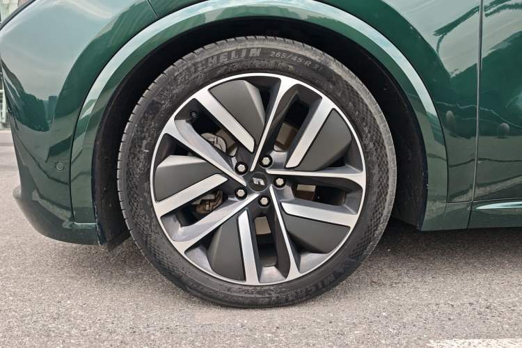 Used Li Auto L9 2022 Max model