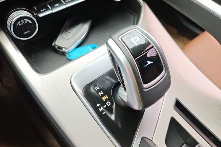 Used Geely Auto Coolray 2019 260T DCT Explorer China VI Standard