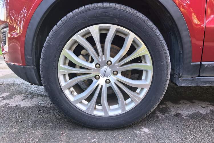 Used Land X7 2015 2.0T Panoramic Prestige Edition
