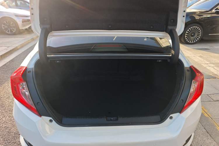 Used Honda Civic 2019 220TURBO CVT Dynamic Edition China VI