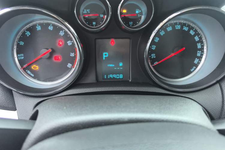 Used Buick Encore 2015 1.4T Automatic Two-Wheel Drive Urban Elite Version