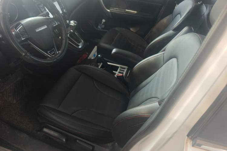 Used Haval H6 2016 Upgraded Model 1.5T Automatic Two-Wheel Drive Elite Version
