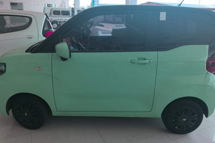 Used Chery QQ Ice Cream 2022 170km Sundae Phosphate Lithium-Ion
