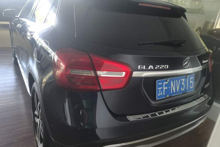 Used Mercedes-Benz GLA 2015 GLA 220 4MATIC Fashion Model