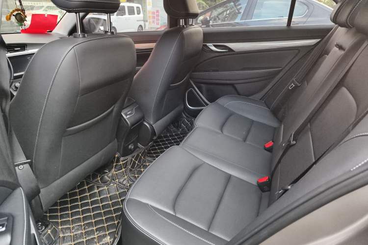 Used Geely Auto Emgrand 2019 Leading Edition 1.5L CVT Upward Asian Games Edition China VI
