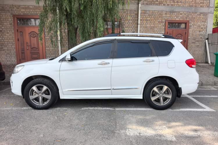 Used Haval H6 2016 Upgraded Model 1.5T Manual Two-Wheel Drive Elite Version
