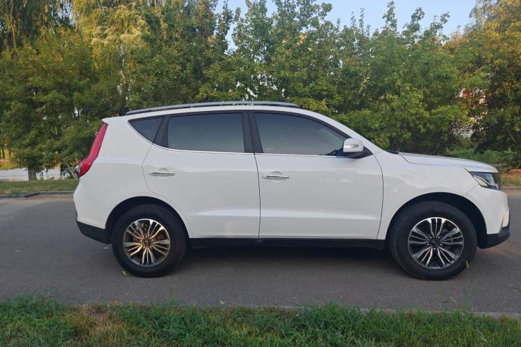 Used Geely Auto Vision X6 2016 1.8L Manual Luxury Edition
