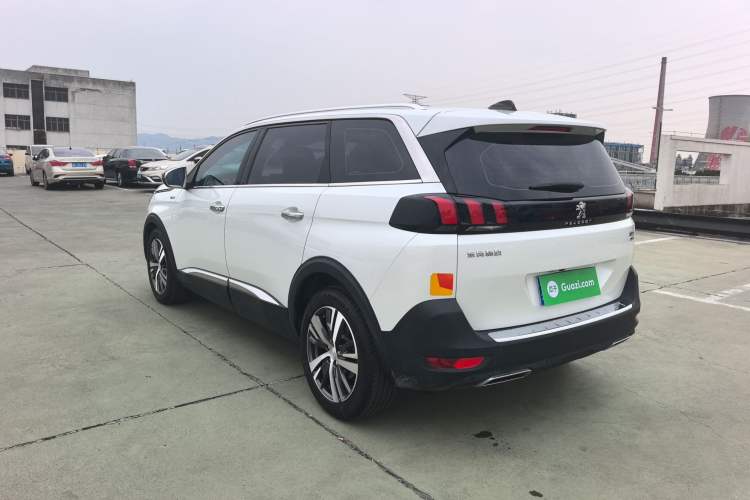 Used Peugeot 5008 2017 380THP 7-Seater Boundary-Free Edition
