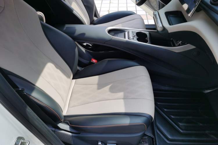 Used BYD Dolphin 2023 420 km Fashion Edition
