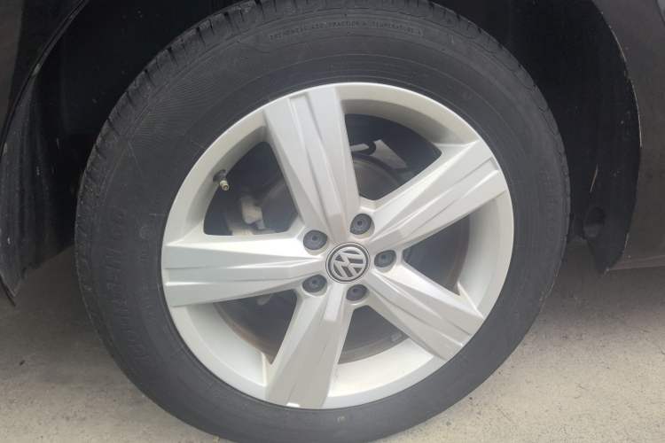 Used Volkswagen Lavida 2017 1.6L Automatic Fashion Edition