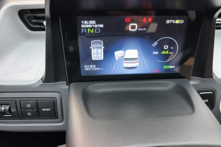 Used Wuling Hongguang MINIEV 2021 Macaron Fashion Model Lithium Iron Phosphate
