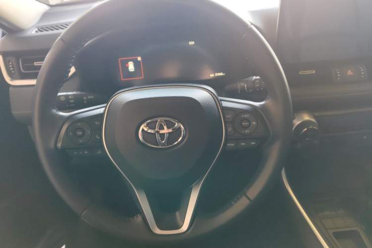 Used Toyota Wildlander 2023 2.0L CVT Two-Wheel Drive Prestige Version